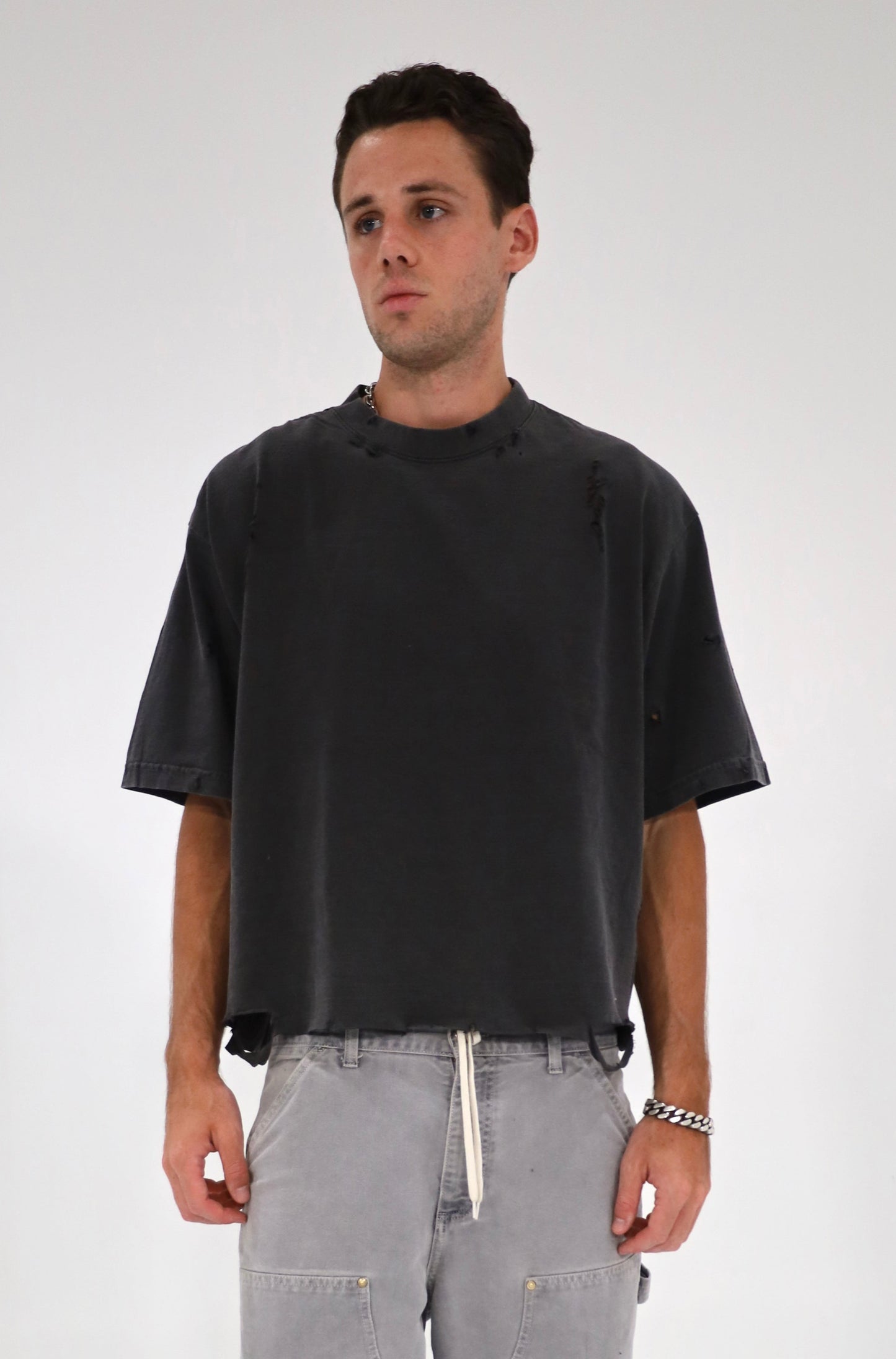 Distressed Crop T-Shirt (Pepper)